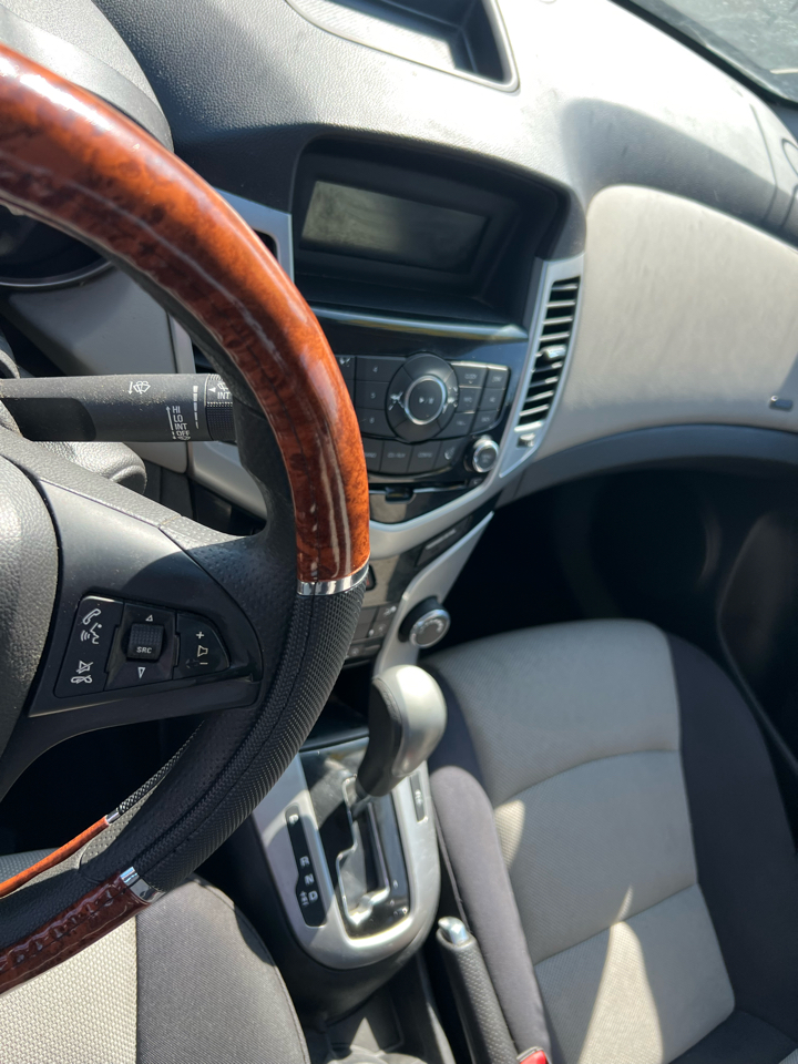 Chevrolet Cruze LS Auto 2014