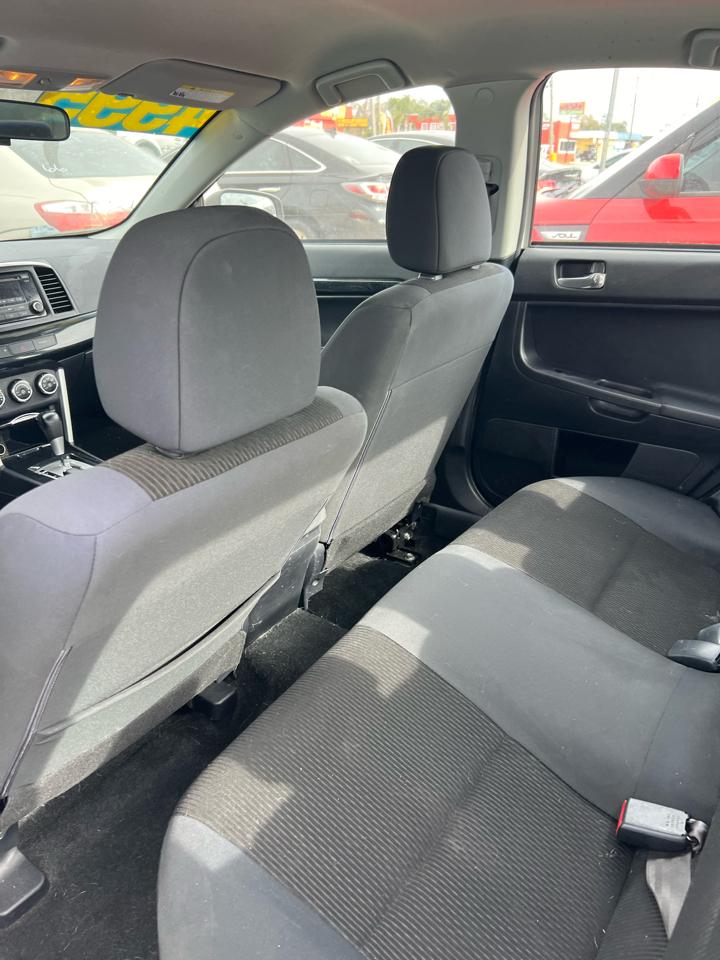 Mitsubishi Lancer ES 5M 2016