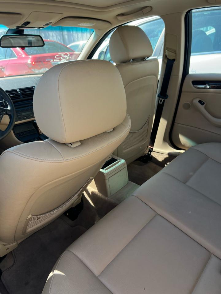 BMW 3-Series 325i Sedan 2005