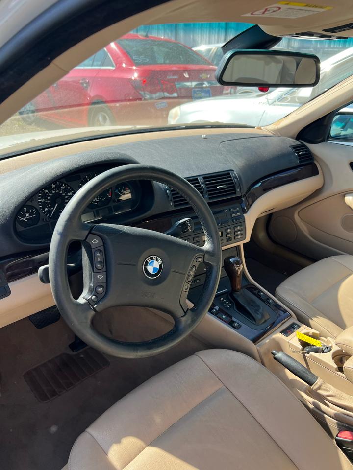 BMW 3-Series 325i Sedan 2005