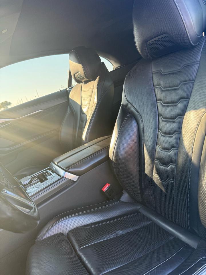 BMW 8-Series M850i xDrive Convertible 2021