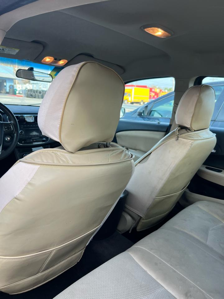 Chrysler 200 LX 2014