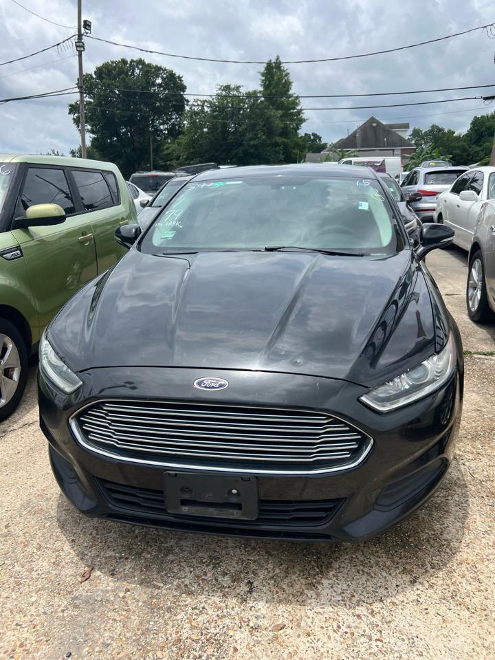 Ford Fusion SE 2015