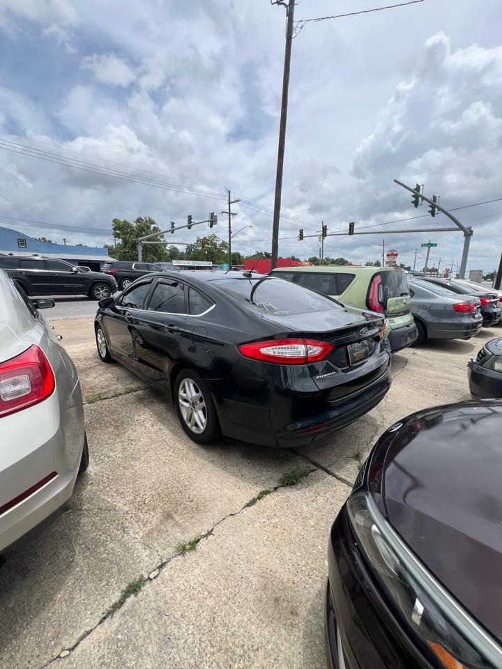 Ford Fusion SE 2015