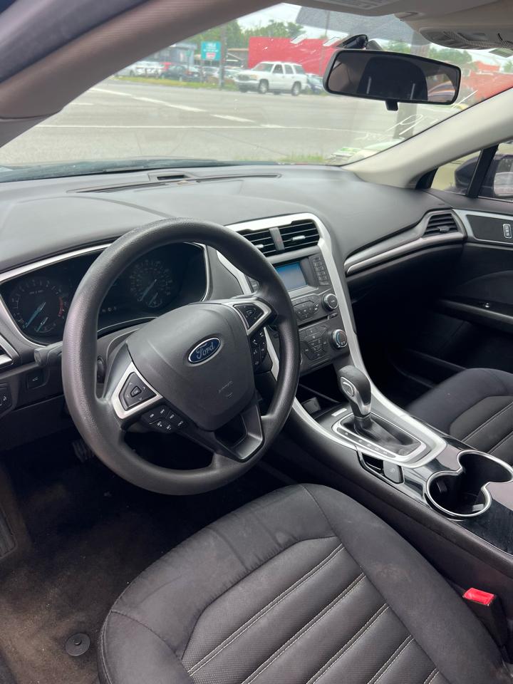 Ford Fusion SE 2015