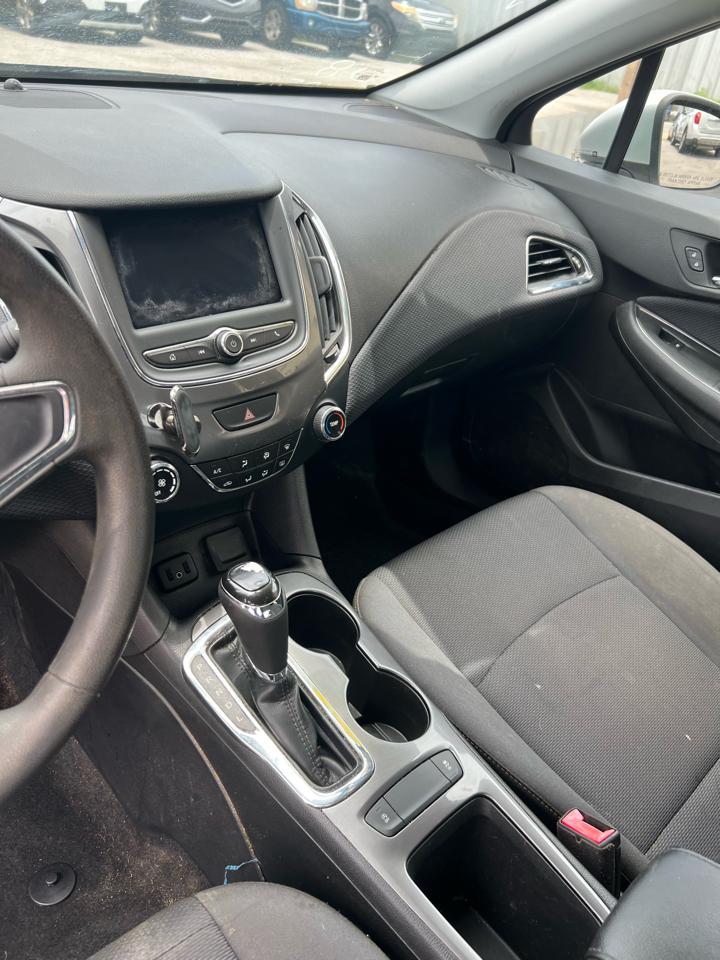Chevrolet Cruze LS Auto 2019