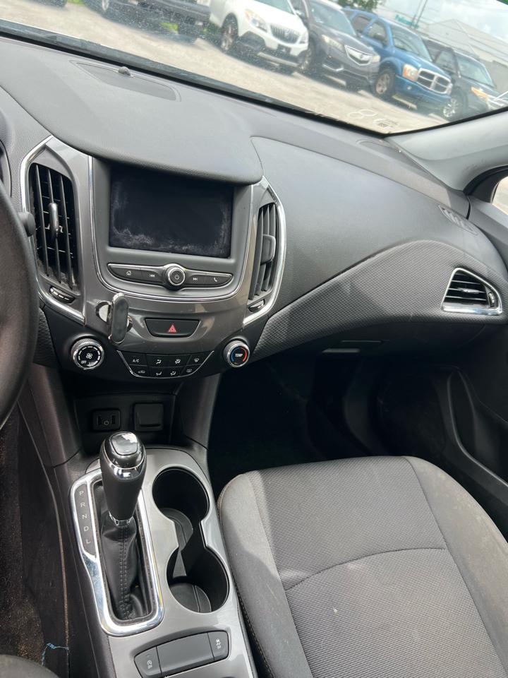 Chevrolet Cruze LS Auto 2019