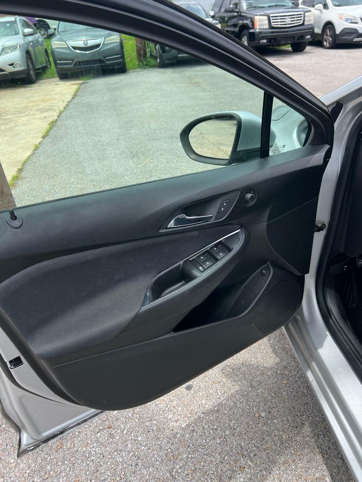 Chevrolet Cruze LS Auto 2019