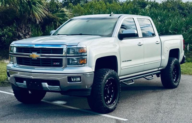 2015 Chevrolet Silverado 1500 LT Crew Cab Long Box 4WD