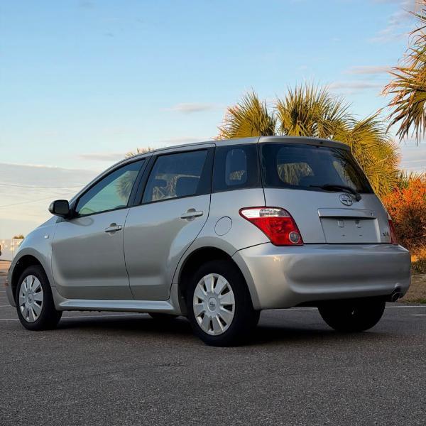 Scion xA Hatchback 2006