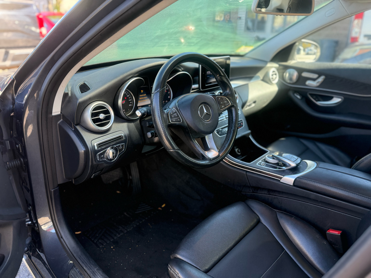 2015 Mercedes Benz C 300 4MATIC photo 4
