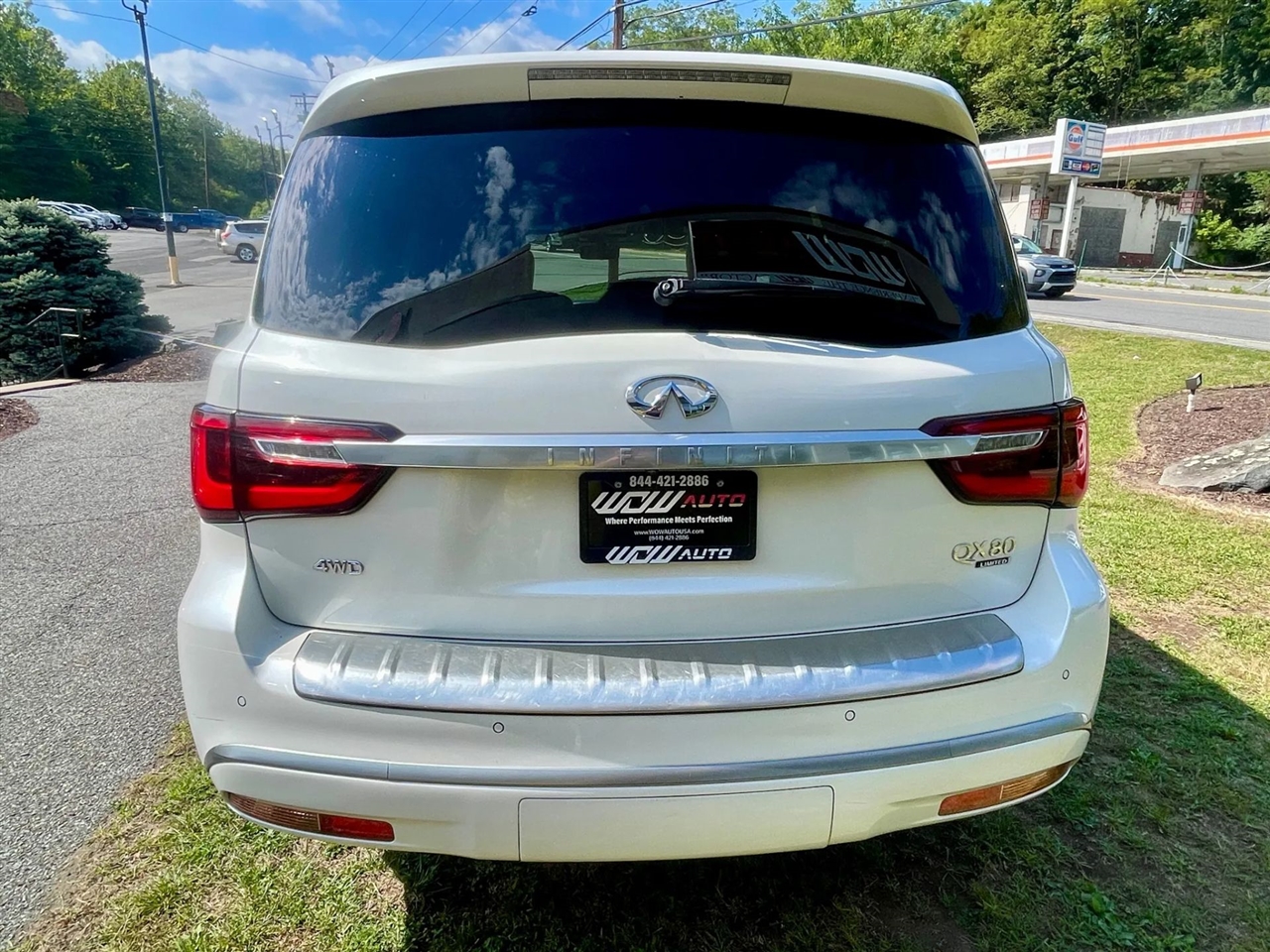 2020 Infiniti QX80 Limited photo 3