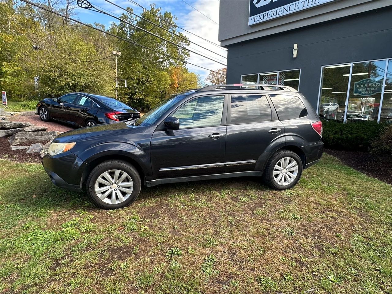 2012 Subaru Forester 2.5X Premium photo 3
