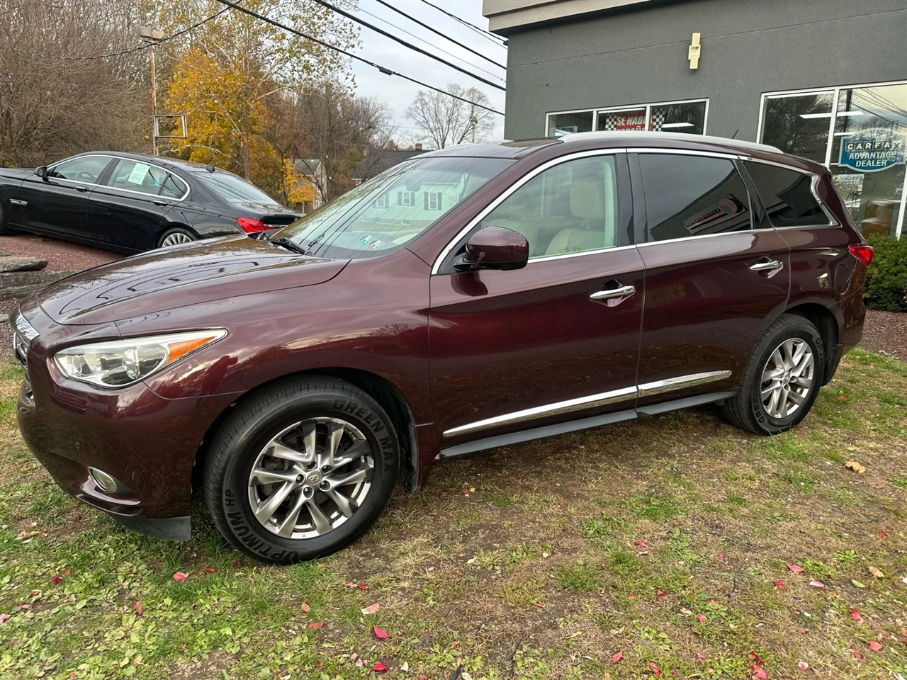 2013 Infiniti JX35 photo 3