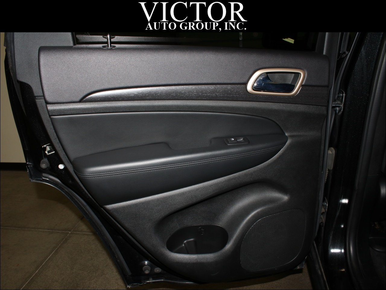 Jeep Grand Cherokee Laredo 4WD 2015