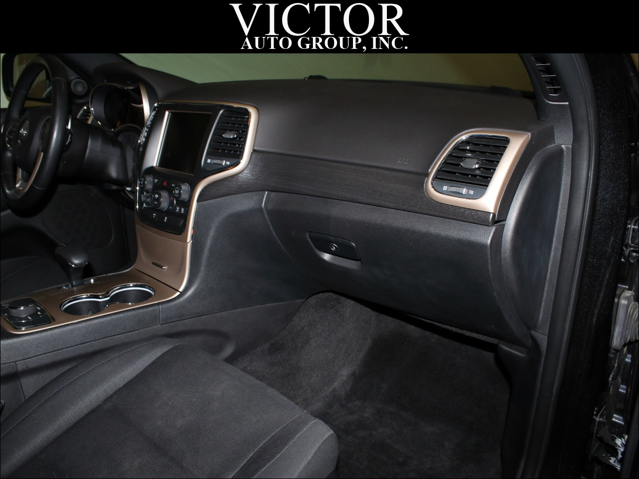 Jeep Grand Cherokee Laredo 4WD 2015