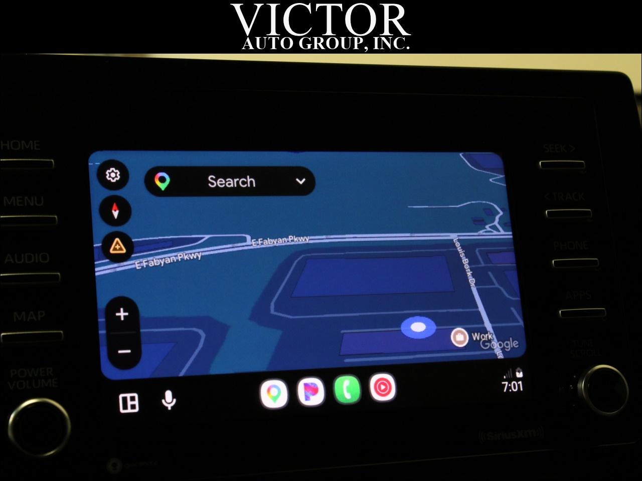 Toyota Camry SE 2021