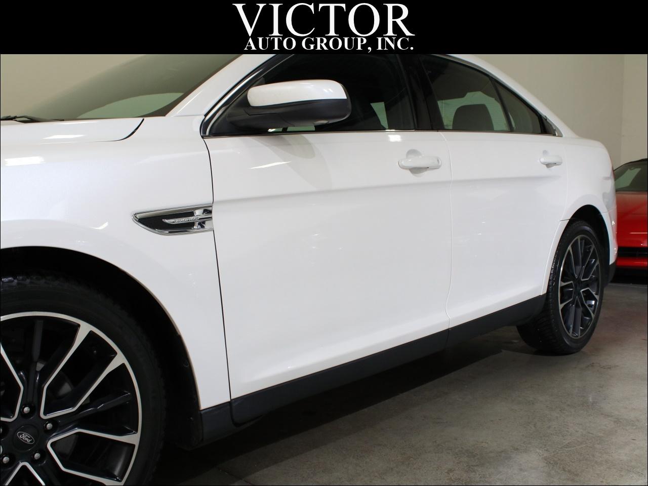 Ford Taurus SEL AWD 2019