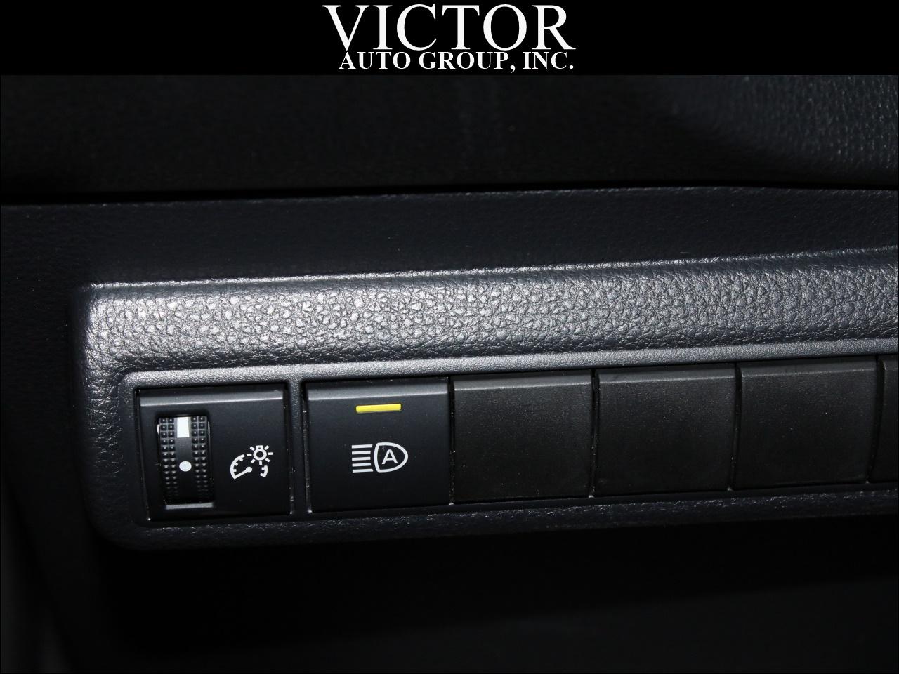 Toyota Corolla LE 2021