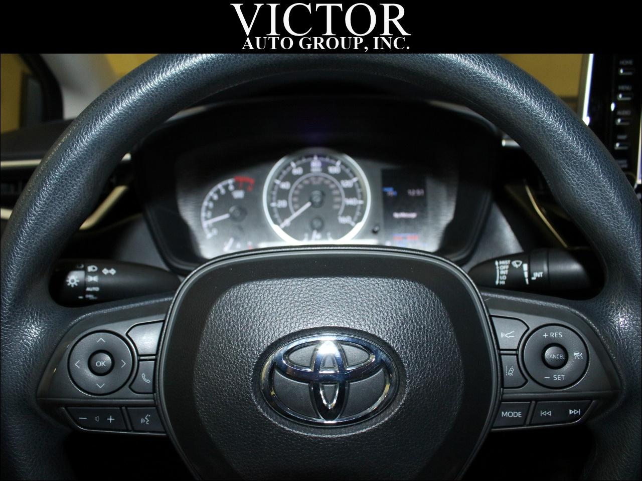 Toyota Corolla LE 2021