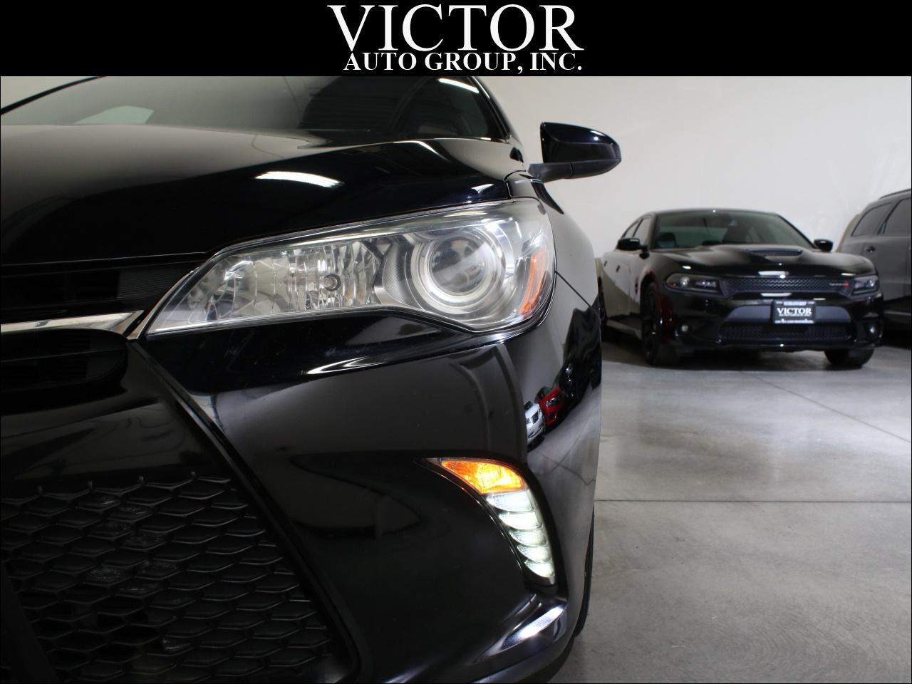 Toyota Camry SE 2017