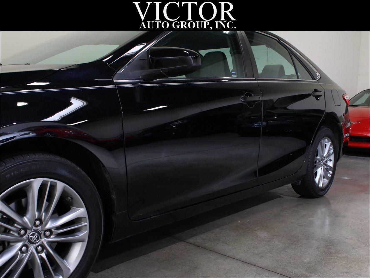 Toyota Camry SE 2017