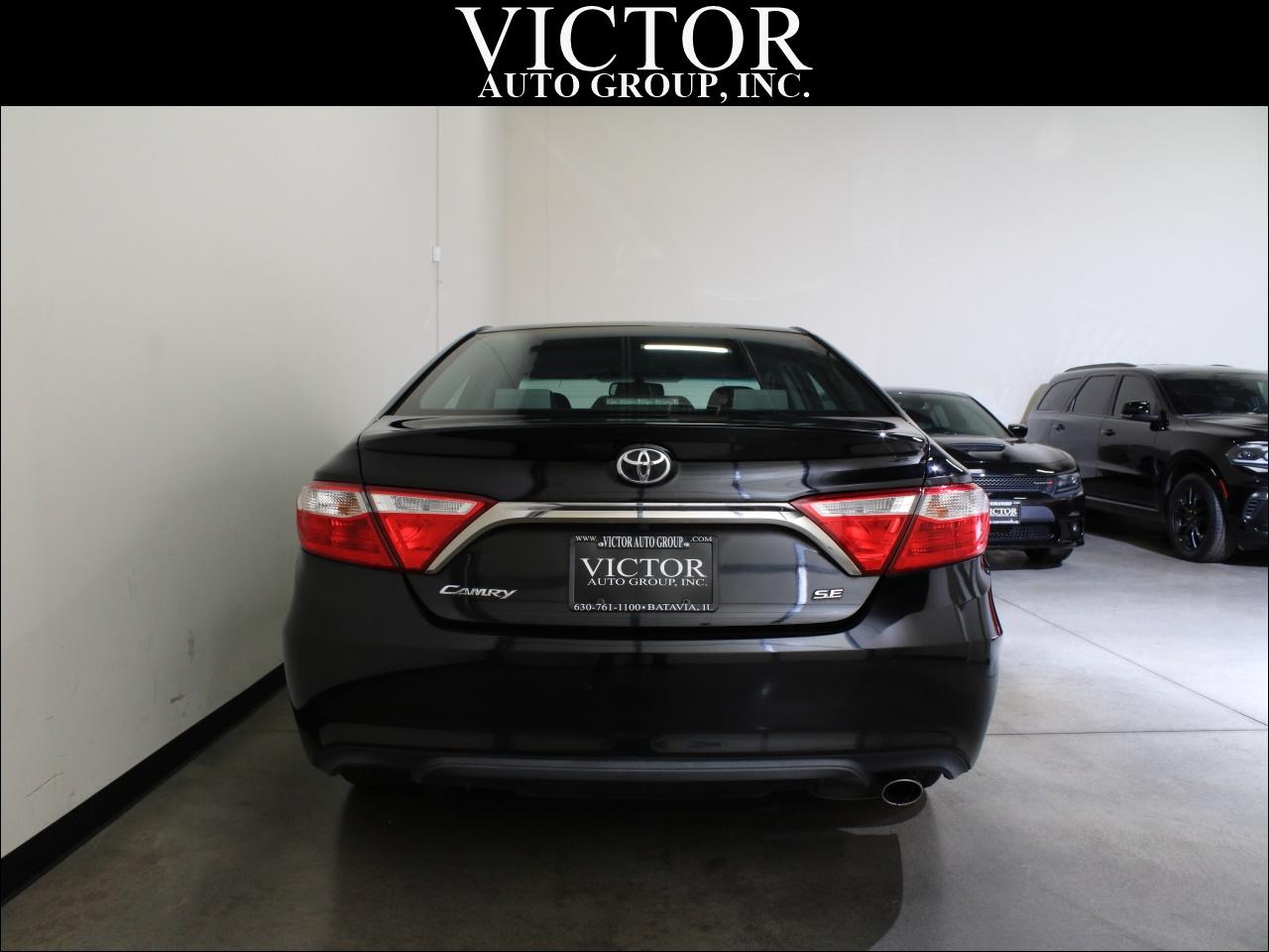 Toyota Camry SE 2017