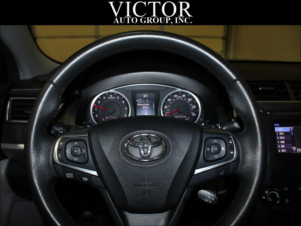 Toyota Camry SE 2017