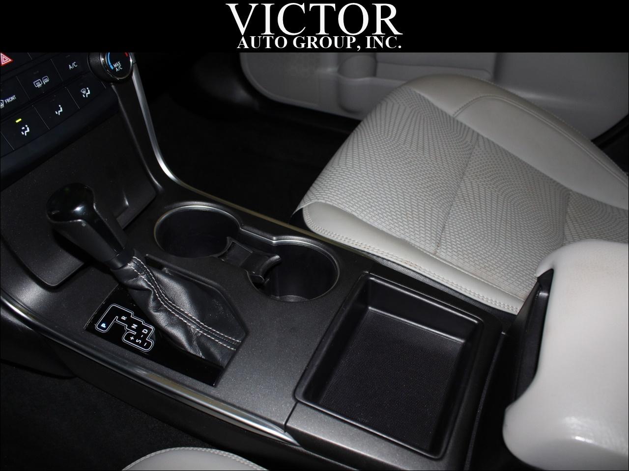 Toyota Camry SE 2017