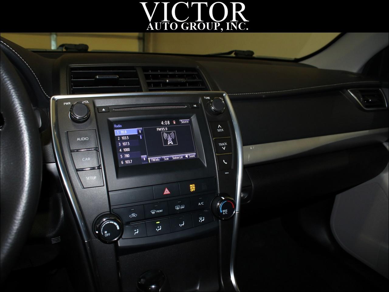 Toyota Camry SE 2017