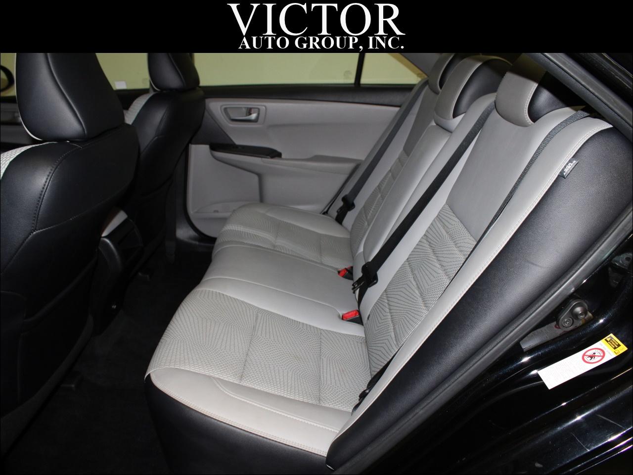 Toyota Camry SE 2017