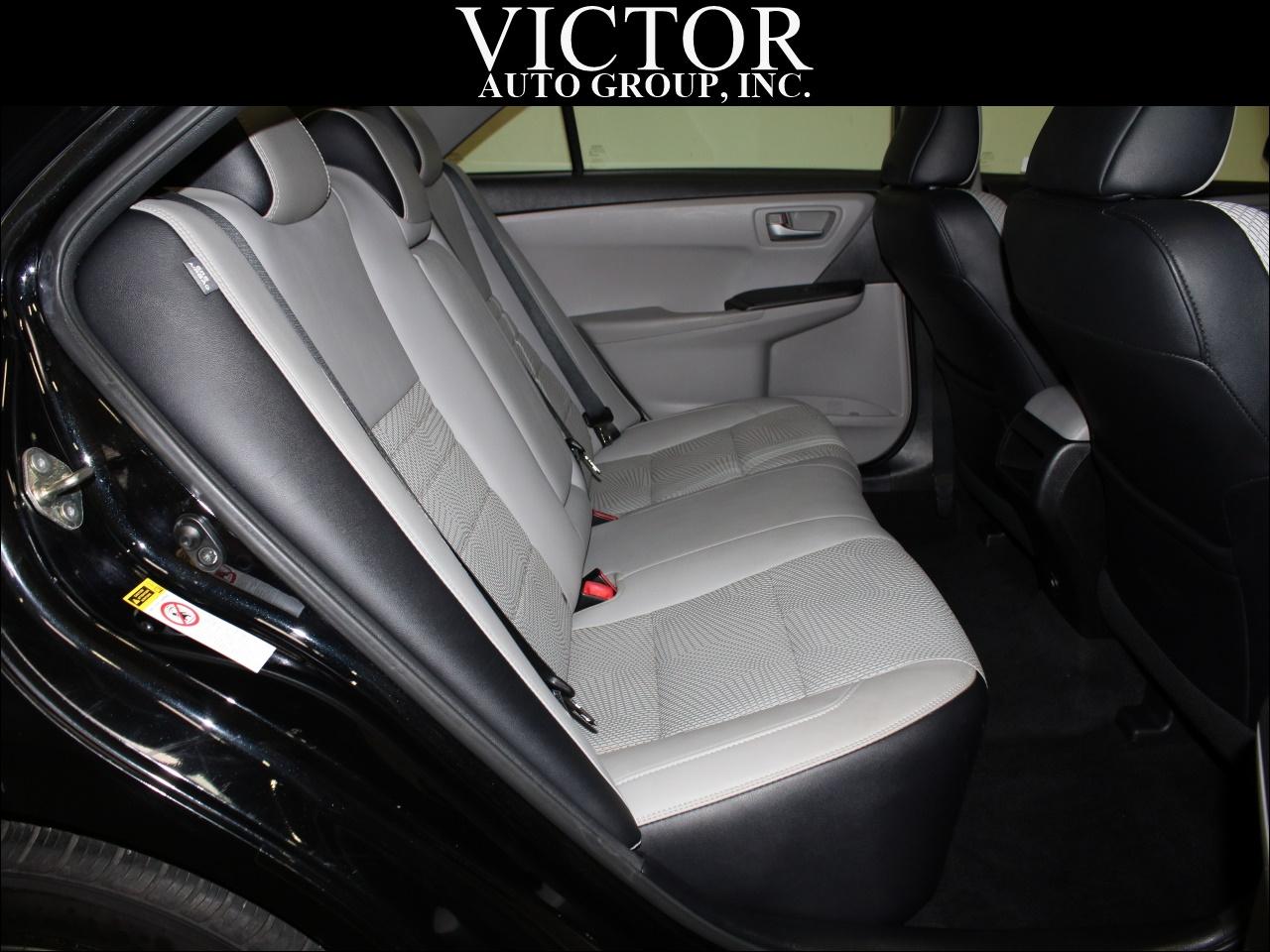 Toyota Camry SE 2017