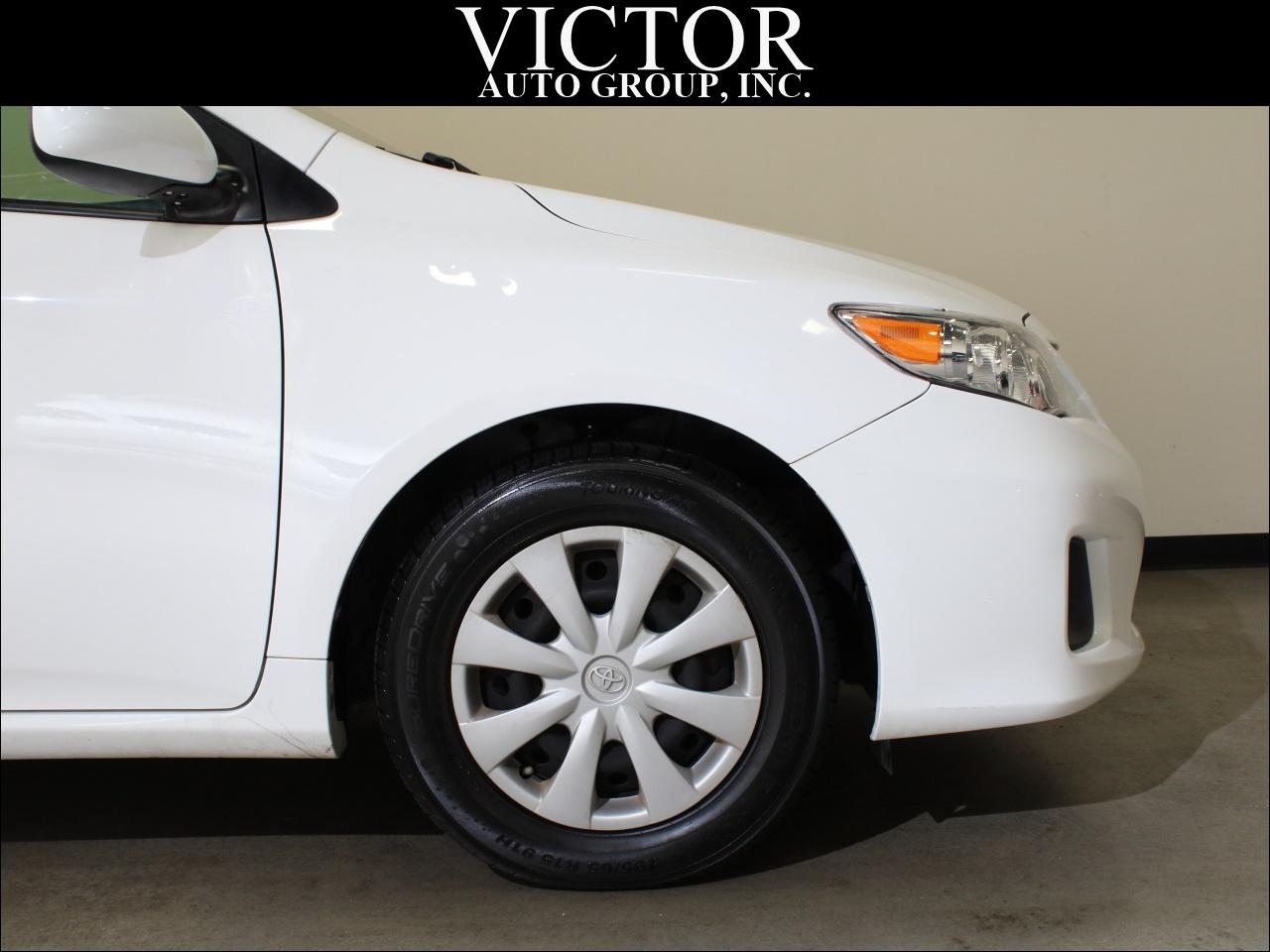 Toyota Corolla LE 2011