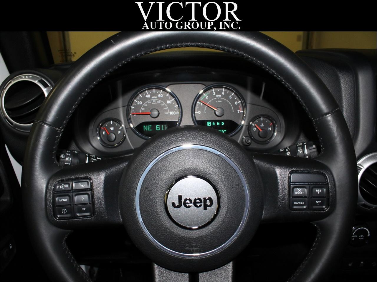 Jeep Wrangler Unlimited Sahara 4WD 2015