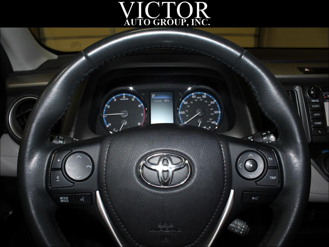 Toyota RAV4 Limited AWD 2017