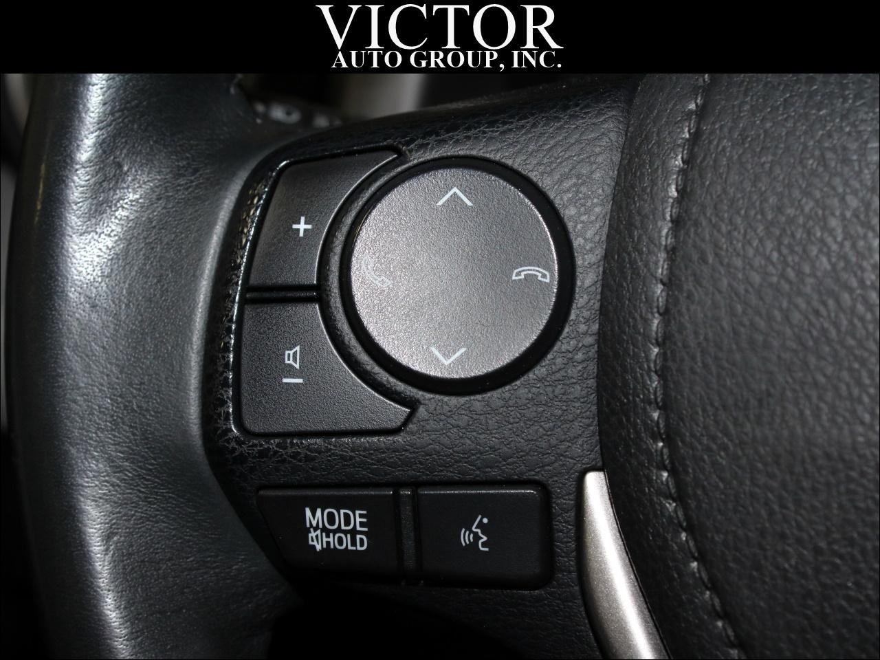 Toyota RAV4 Limited AWD 2017