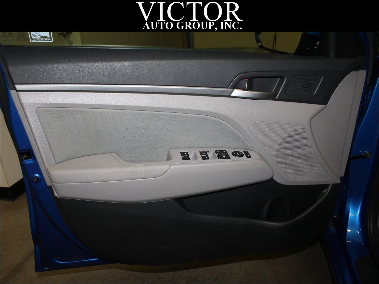 Hyundai Elantra SEL 2018