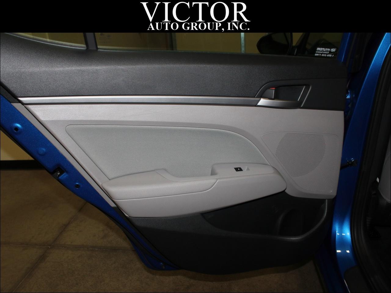 Hyundai Elantra SEL 2018