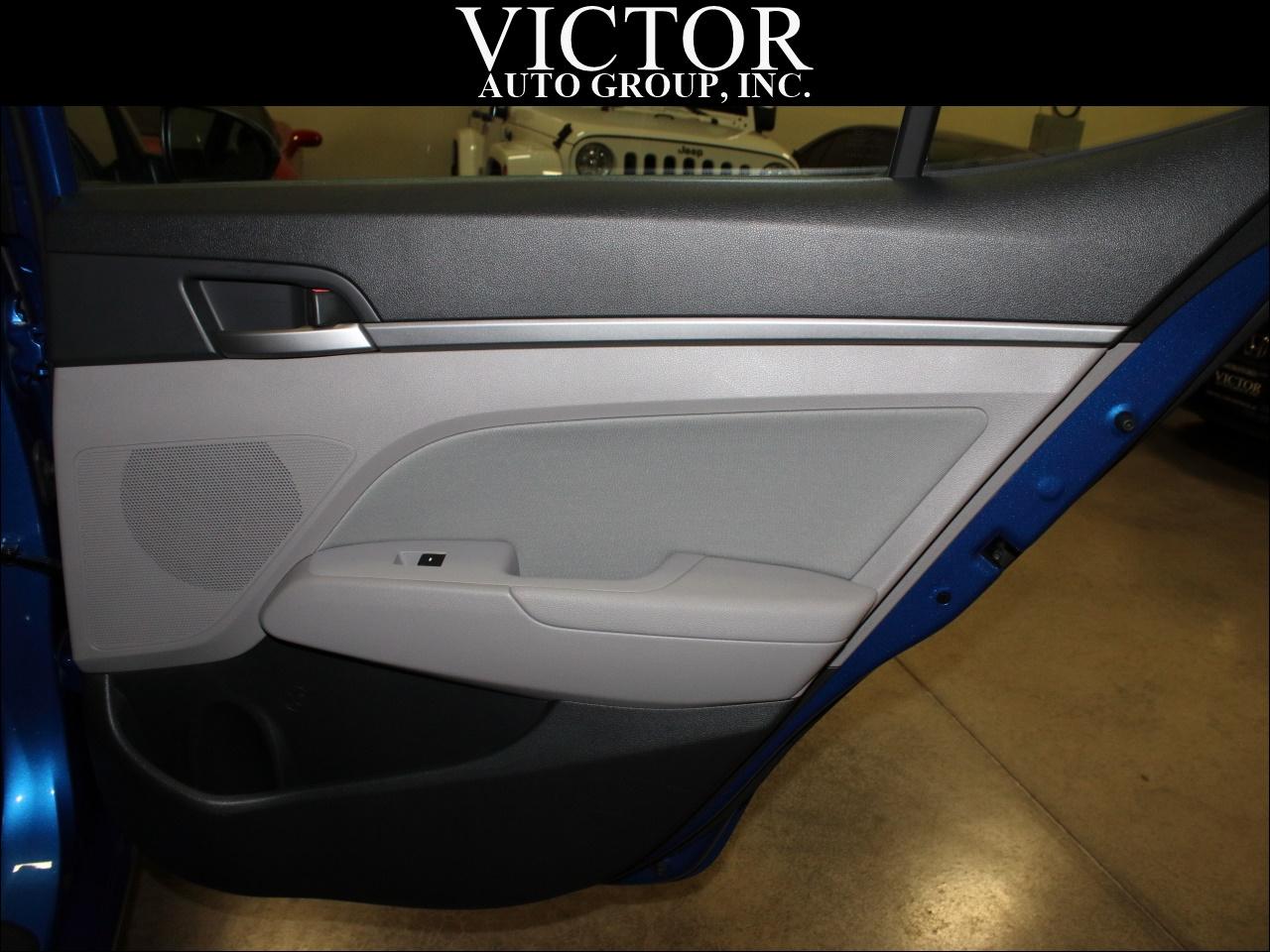 Hyundai Elantra SEL 2018