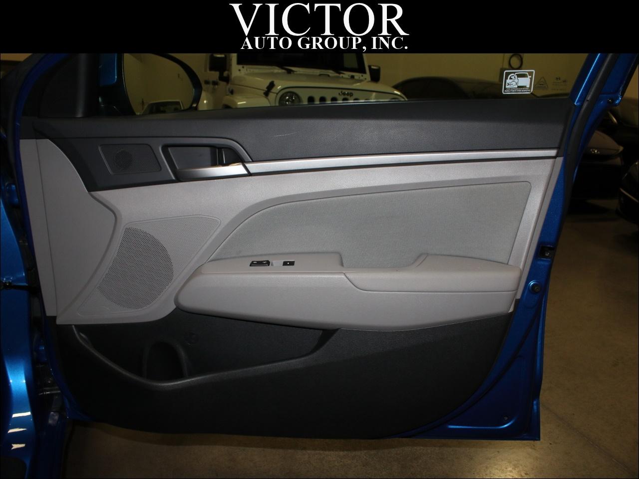 Hyundai Elantra SEL 2018