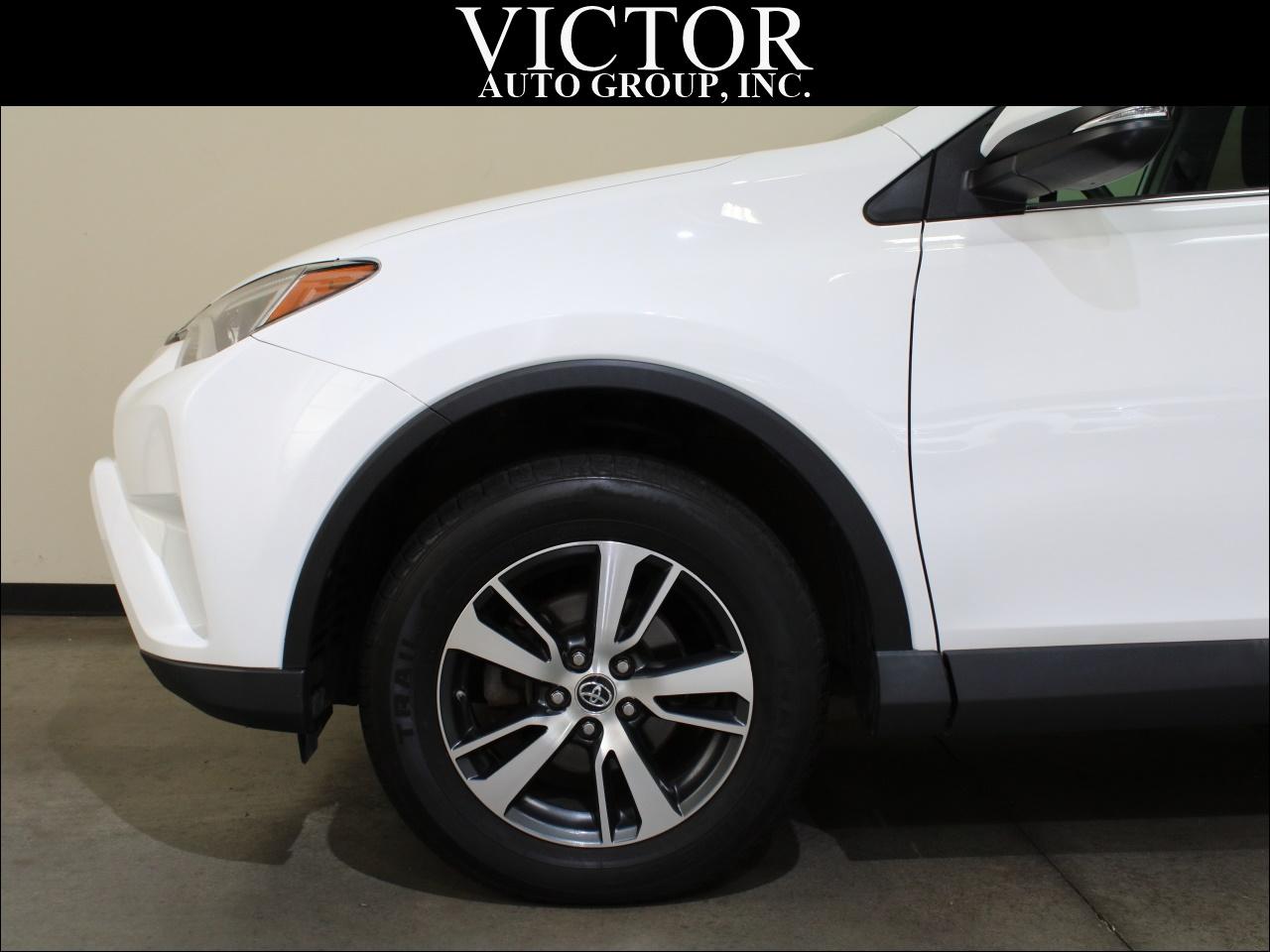 Toyota RAV4 XLE AWD 2018