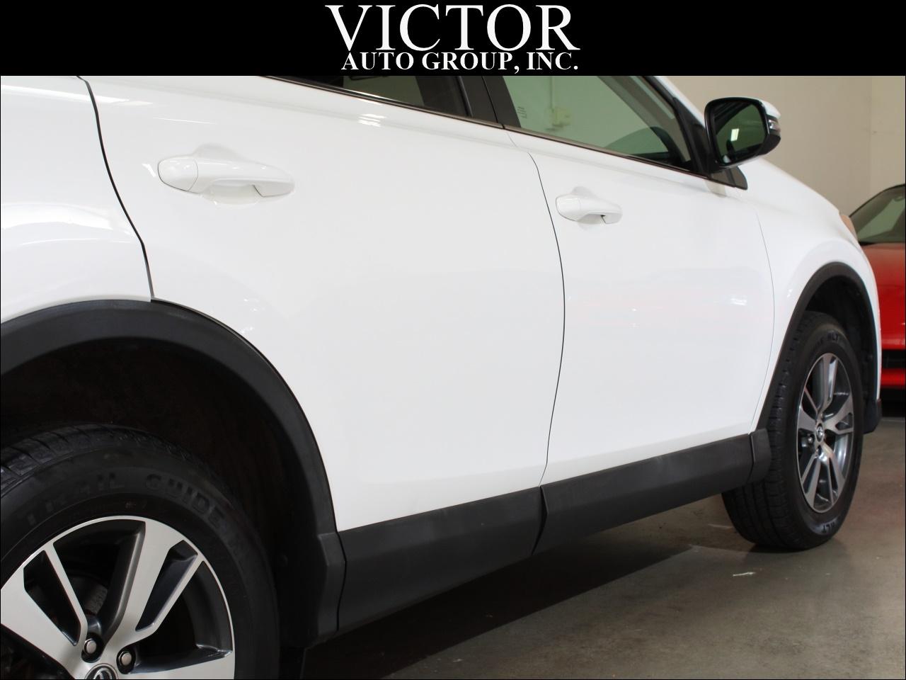 Toyota RAV4 XLE AWD 2018