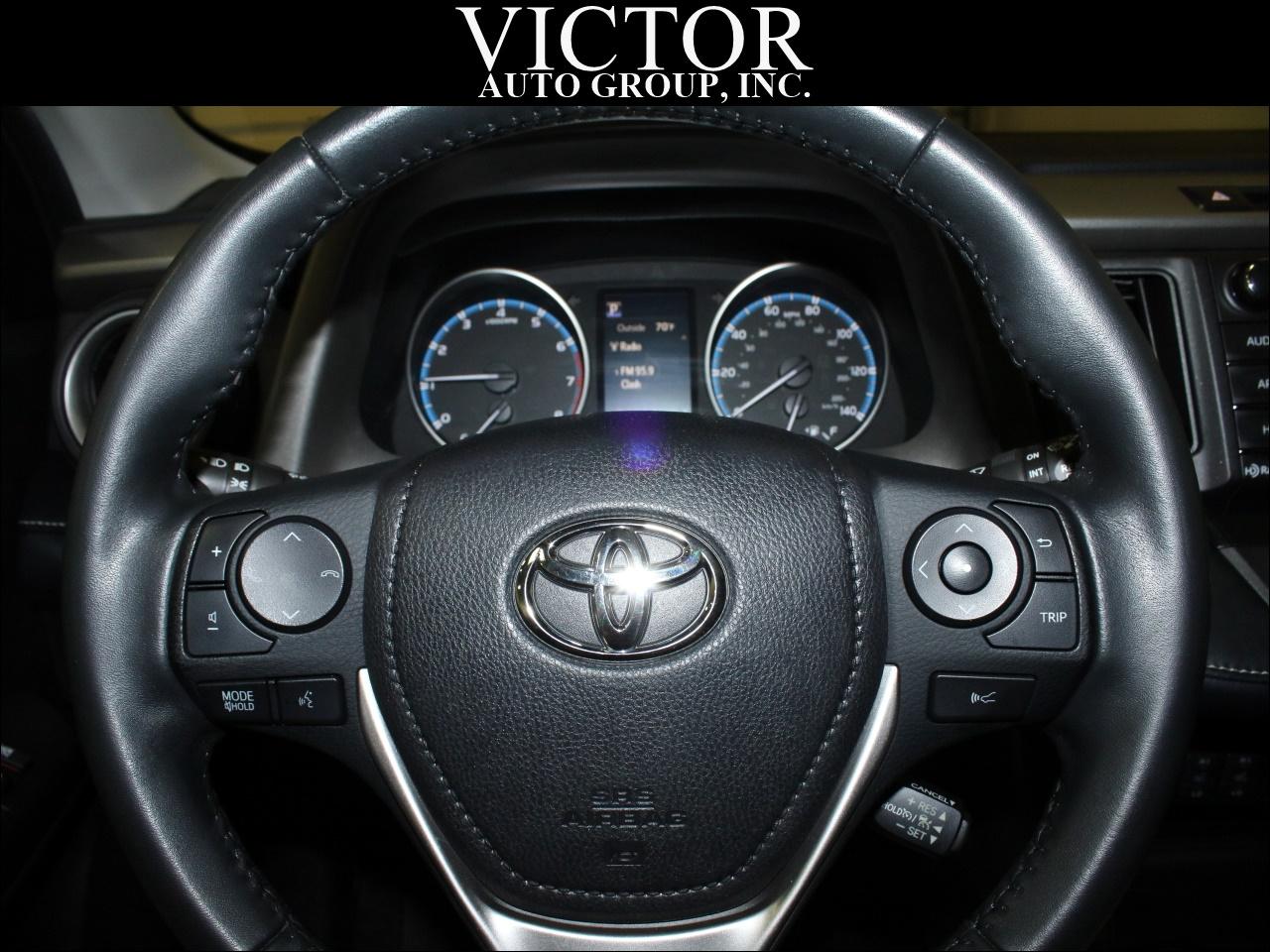 Toyota RAV4 XLE AWD 2018