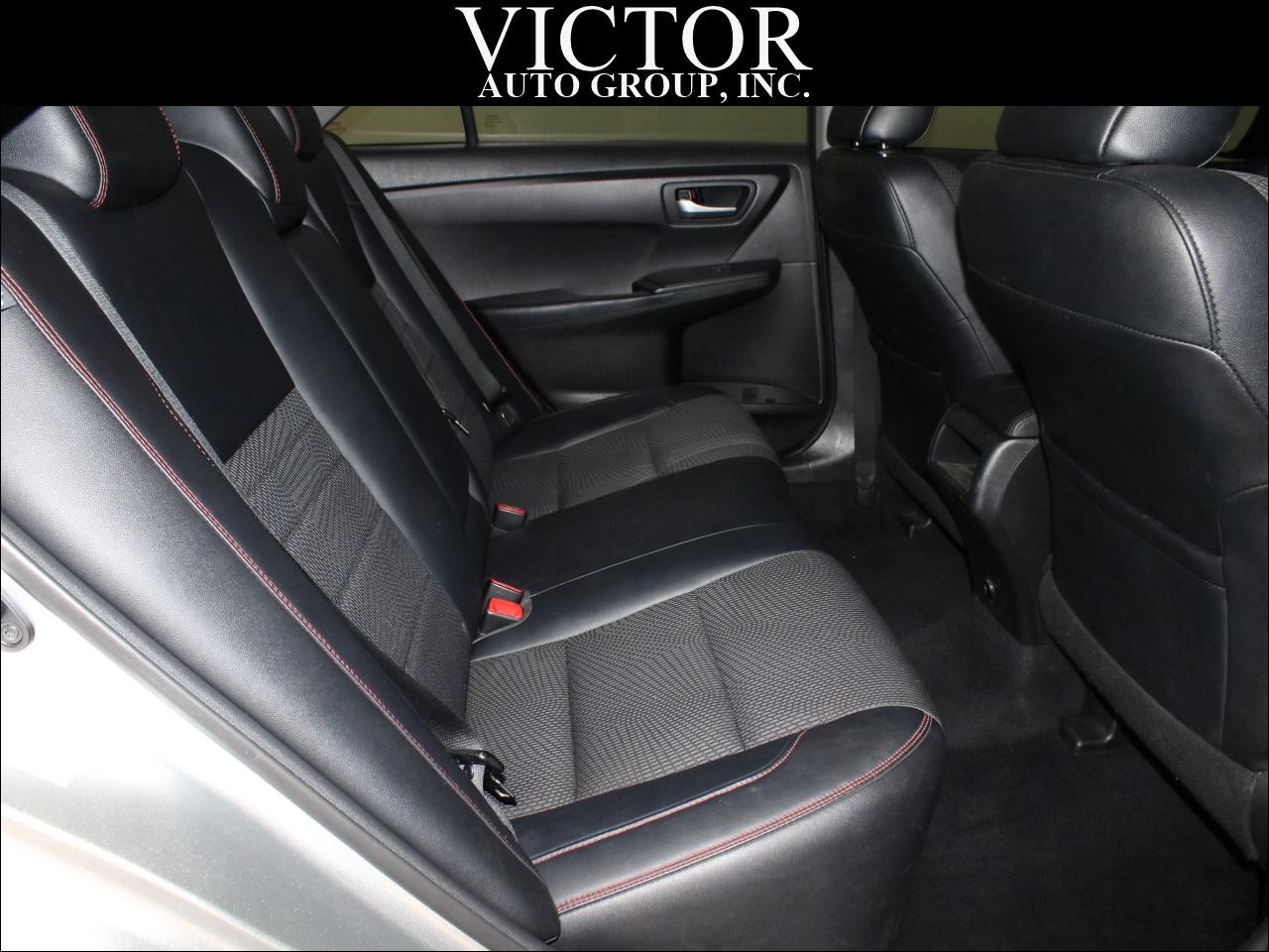 Toyota Camry SE 2017