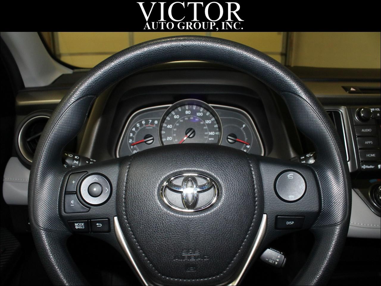 Toyota RAV4 XLE AWD 2014