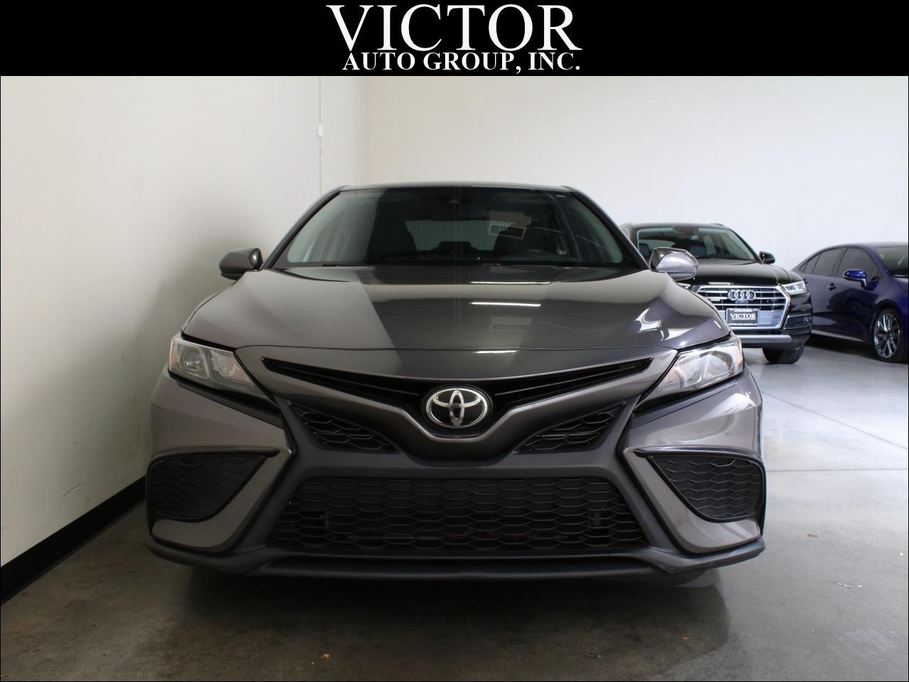 Toyota Camry SE Nightshade Edition 2021