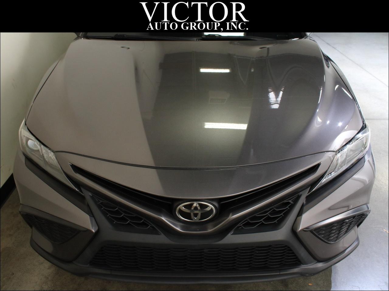 Toyota Camry SE Nightshade Edition 2021