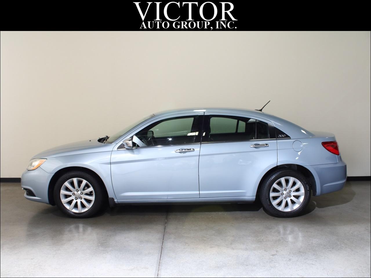 Chrysler 200 Limited 2013