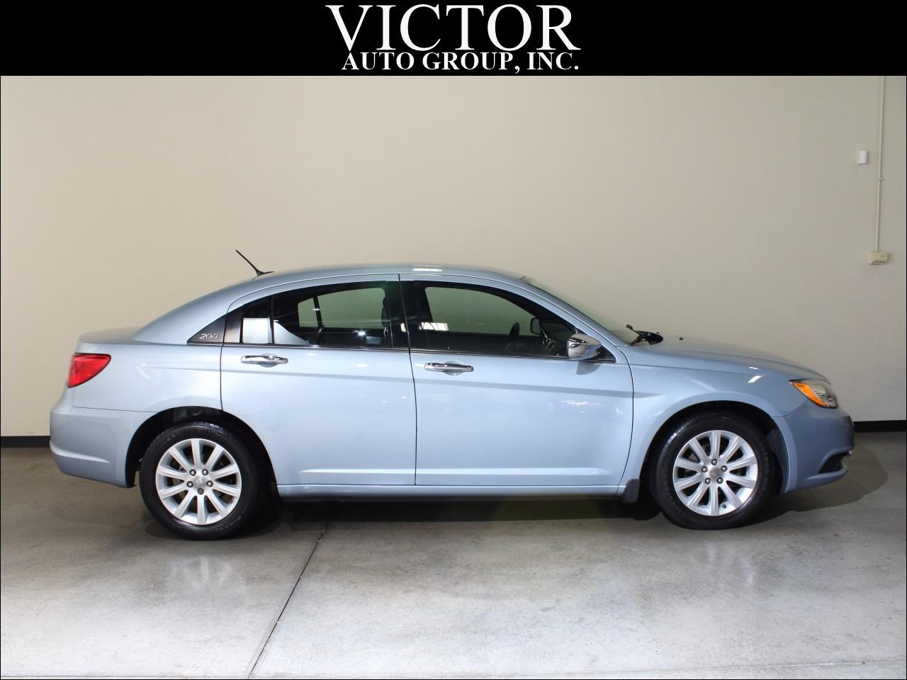 Chrysler 200 Limited 2013