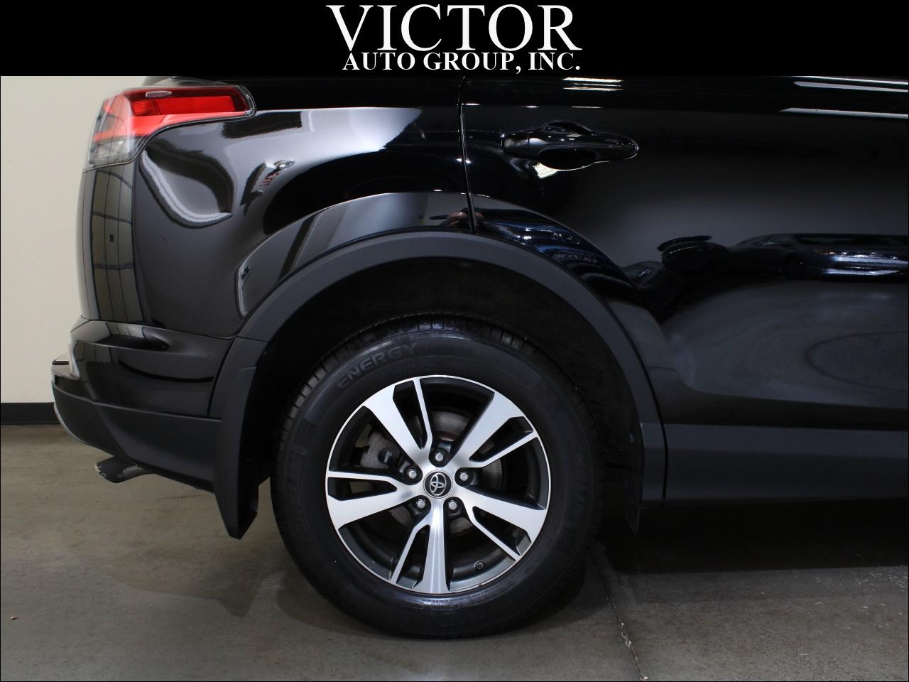 Toyota RAV4 XLE AWD 2018